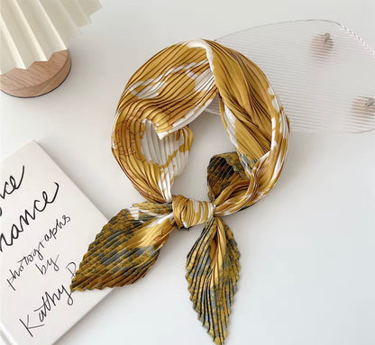 Pleated Square Scarf 70 cm