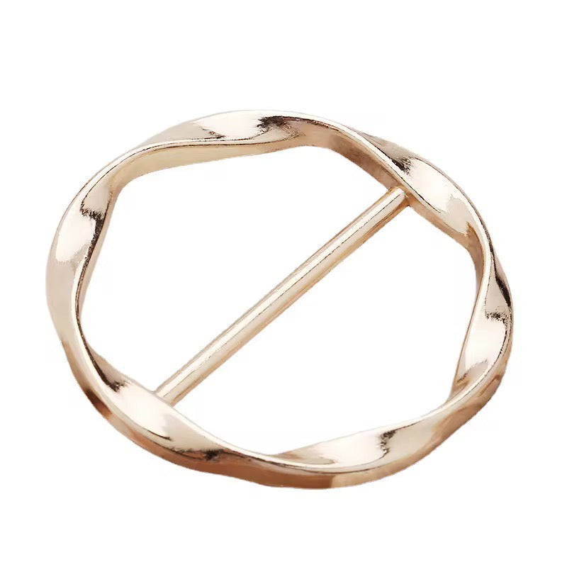 Scarf round buckle