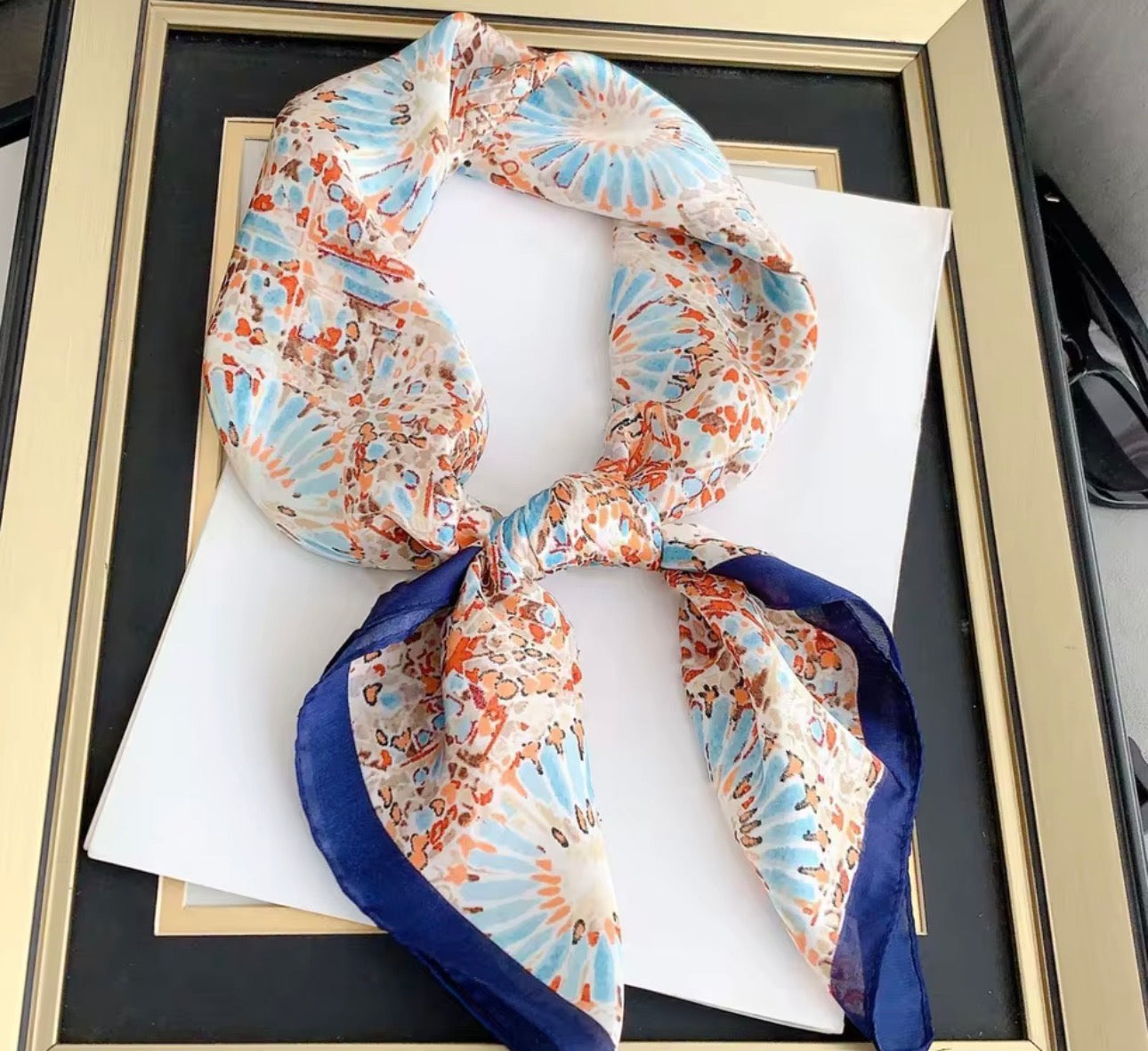 Stylish Scarf 68 cm