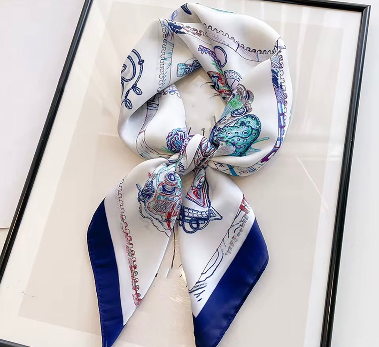 Stylish Scarf 68 cm