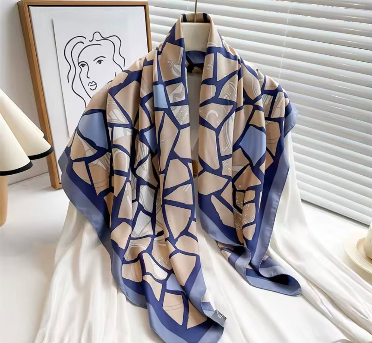 Luxurious Scarf 90 cm
