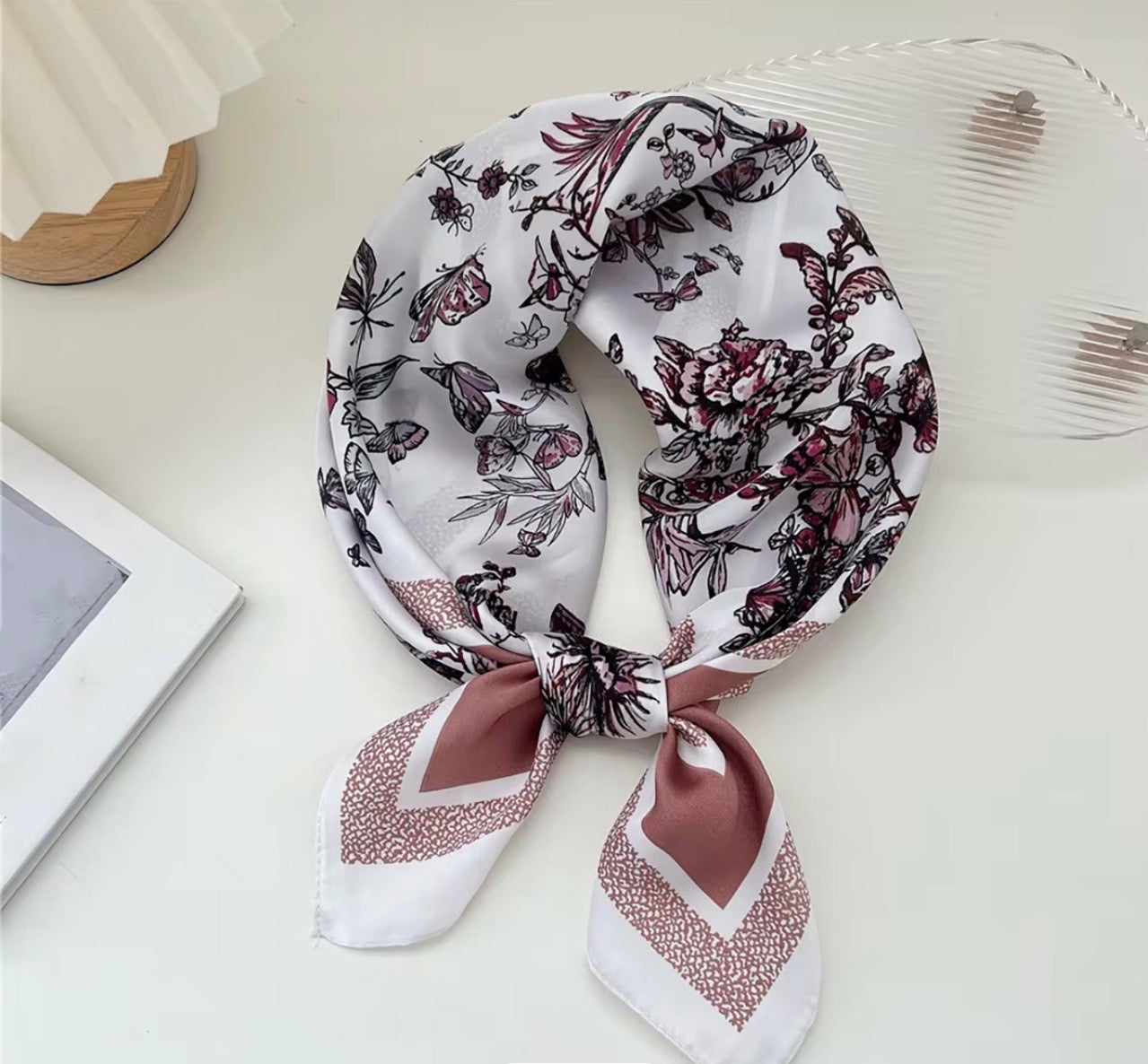 Stylish Scarf 68 cm